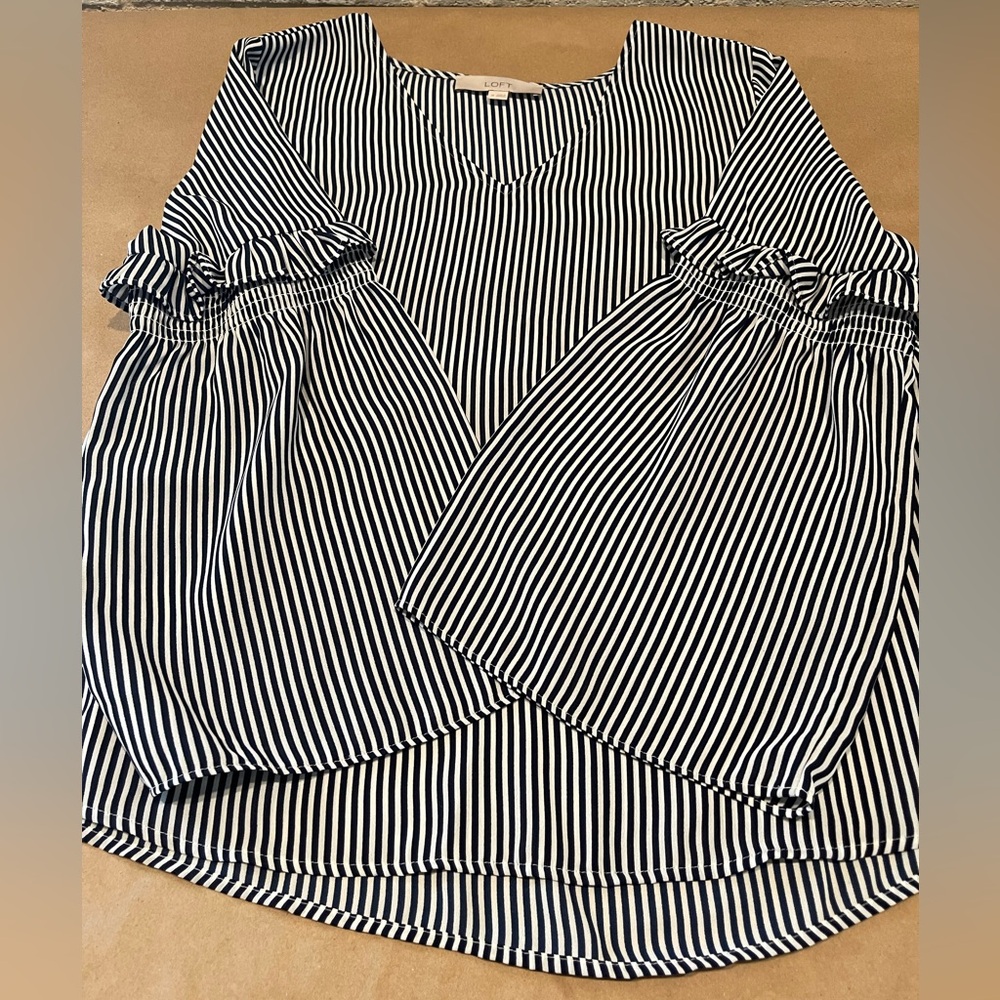 LOFT by Ann Taylor V-Neck blouse | Navy & White stripe | Medium